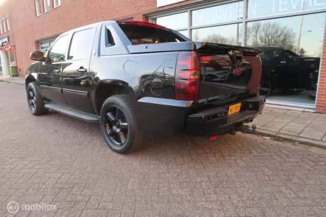 Chevrolet Avalanche (2013) thumbnail 6