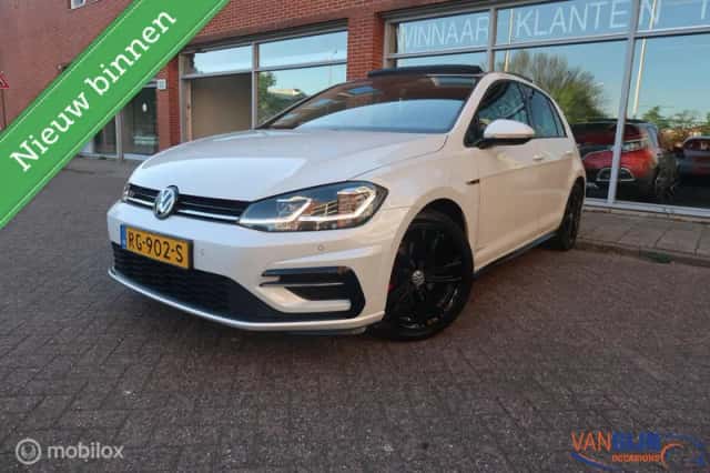 Volkswagen Golf (2017) thumbnail 1