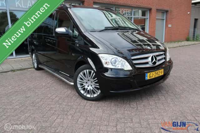 Mercedes-Benz Viano (2011) thumbnail 3