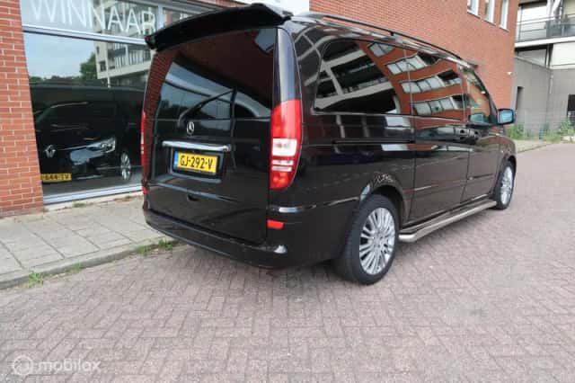 Mercedes-Benz Viano (2011) thumbnail 6
