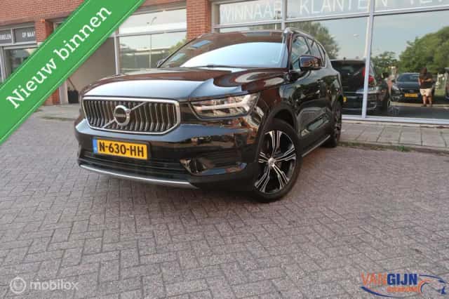 Volvo XC40 (2021) thumbnail 1