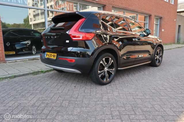 Volvo XC40 (2021) thumbnail 6
