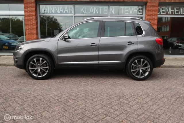 Volkswagen Tiguan (2014) thumbnail 4