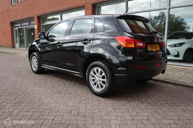 Mitsubishi ASX (2012) thumbnail 5
