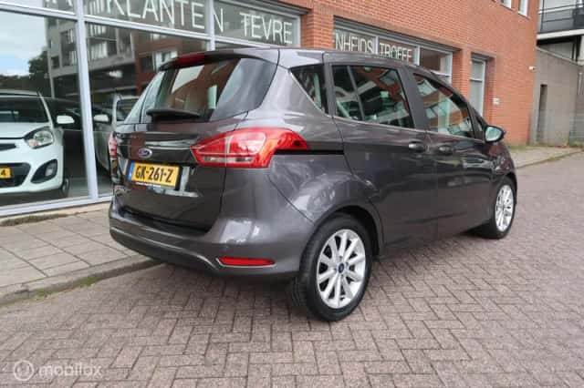 Ford B-Max (2015) thumbnail 4