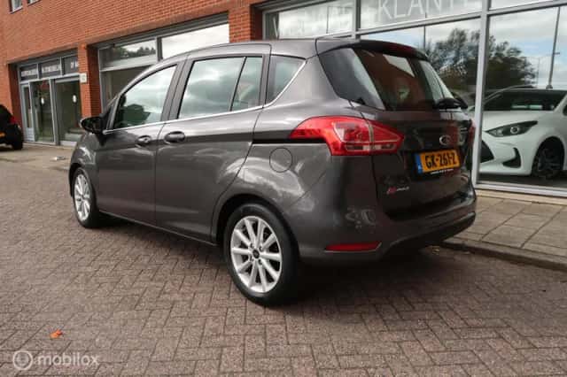 Ford B-Max (2015) thumbnail 5