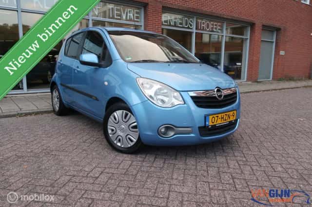 Opel Agila (2009) thumbnail 3