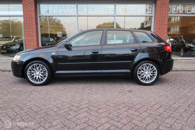 Audi A3 (2006) thumbnail 4