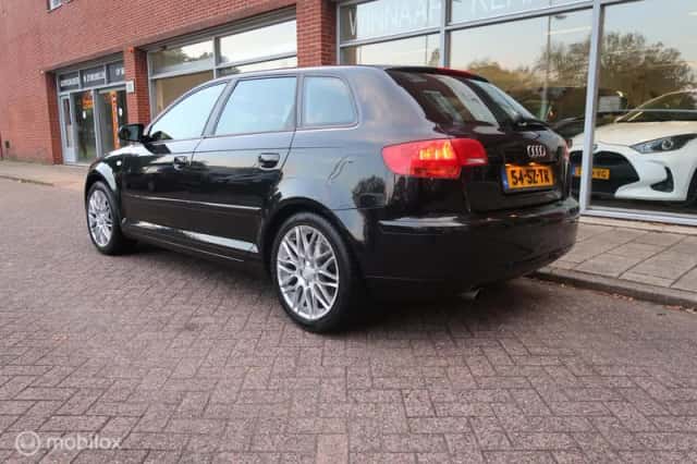 Audi A3 (2006) thumbnail 6