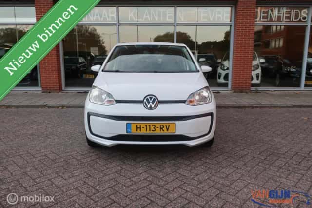 Volkswagen Up! (2020) thumbnail 2