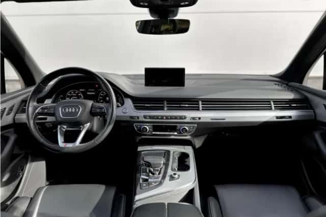 Audi Q7 (2016) thumbnail 3