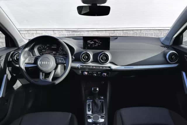Audi Q2 (2022) thumbnail 3