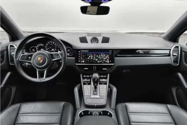 Porsche Cayenne Coupé (2022) thumbnail 4
