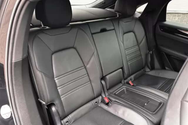 Porsche Cayenne Coupé (2022) thumbnail 6