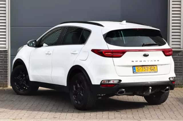 Kia Sportage (2021) thumbnail 2