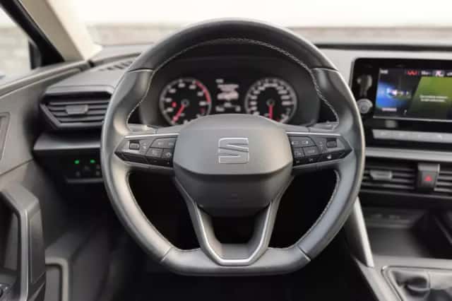 SEAT Leon Sportstourer (2021) thumbnail 4