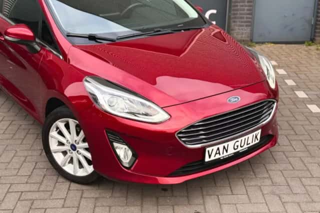 Ford Fiesta (2018) thumbnail 2