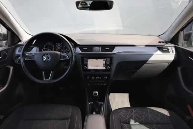 Škoda Rapid (2019) thumbnail 3