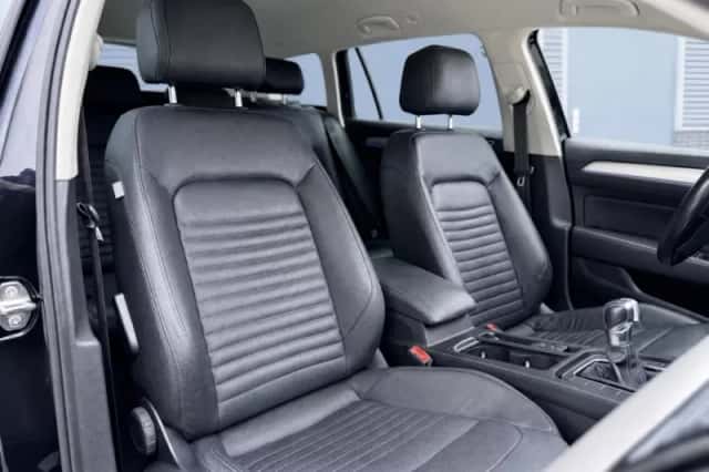 Volkswagen Passat (2015) thumbnail 4