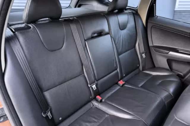 Volvo XC60 (2010) thumbnail 5