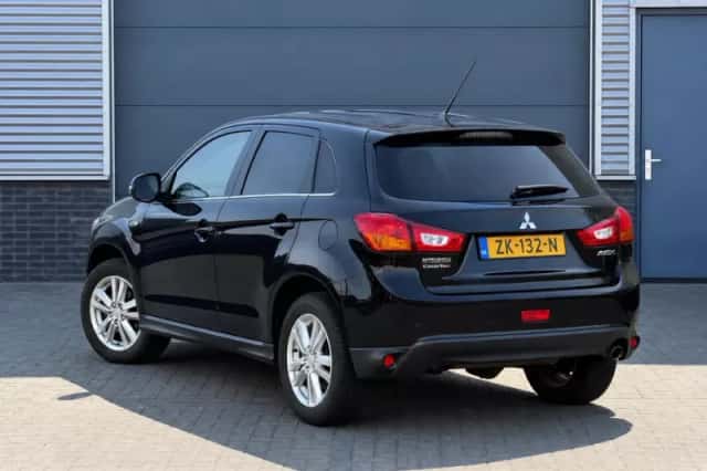 Mitsubishi ASX (2013) thumbnail 2