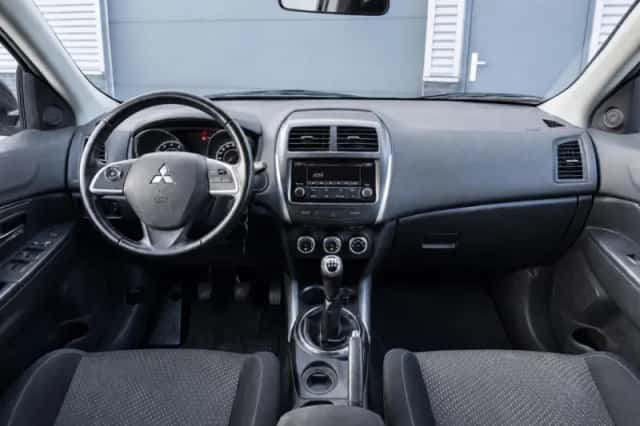 Mitsubishi ASX (2013) thumbnail 4