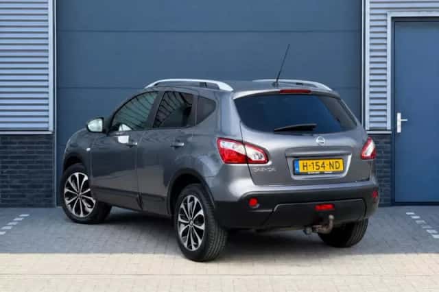 Nissan Qashqai (2013) thumbnail 2