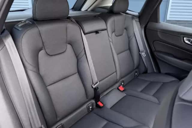 Volvo XC60 (2024) thumbnail 5