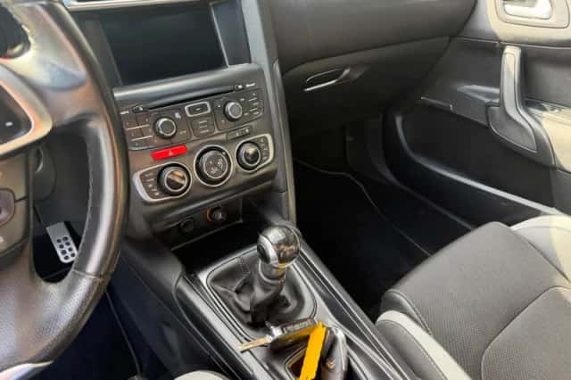 Citroën DS4 (2013) thumbnail 6