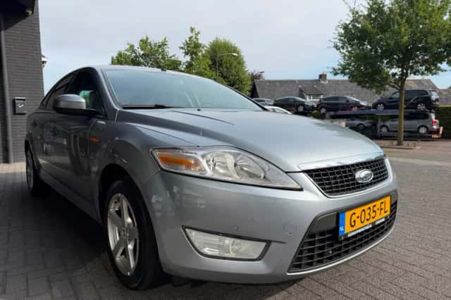 Ford Mondeo (2008) thumbnail 3