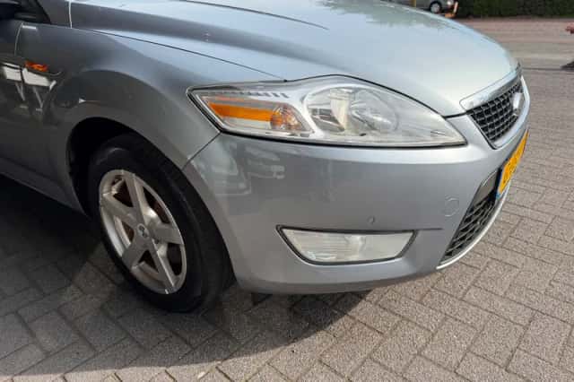 Ford Mondeo (2008) thumbnail 4
