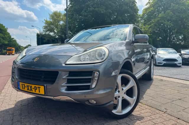 Porsche Cayenne (2007) thumbnail 1