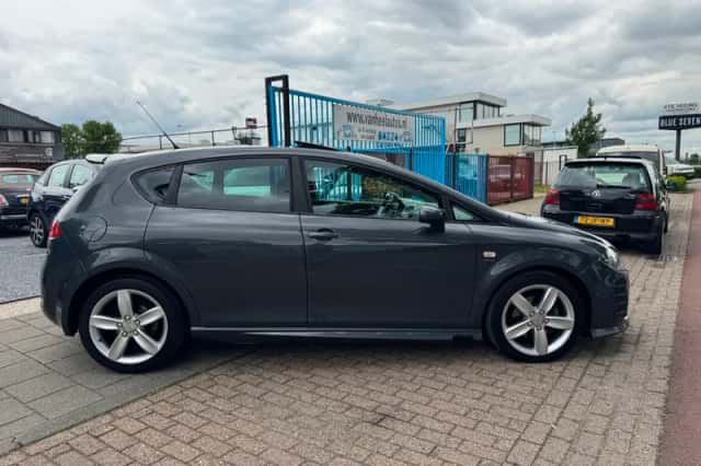 SEAT Leon (2008) thumbnail 4