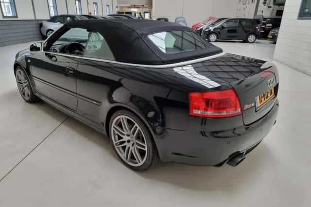 Audi RS 4 (2007) thumbnail 5