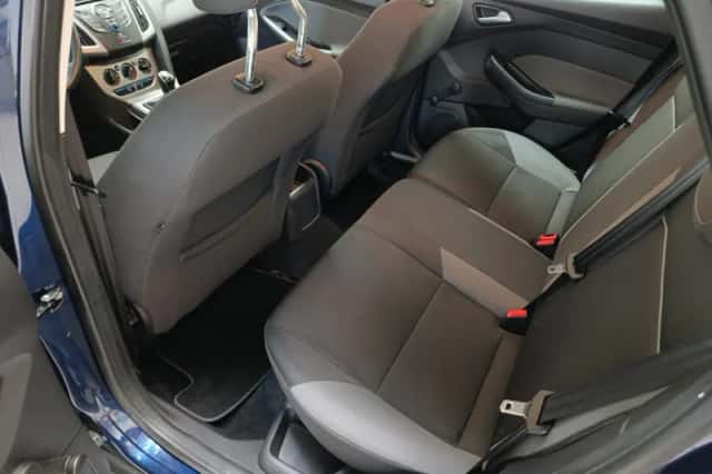 Ford Focus (2013) thumbnail 5