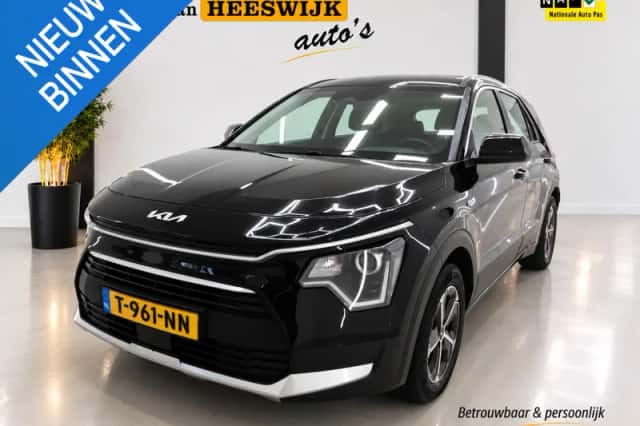 Kia Niro (2023) thumbnail 1