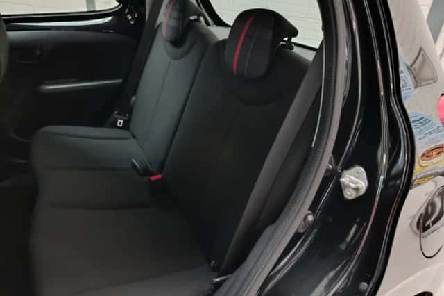 Peugeot 108 (2015) thumbnail 6