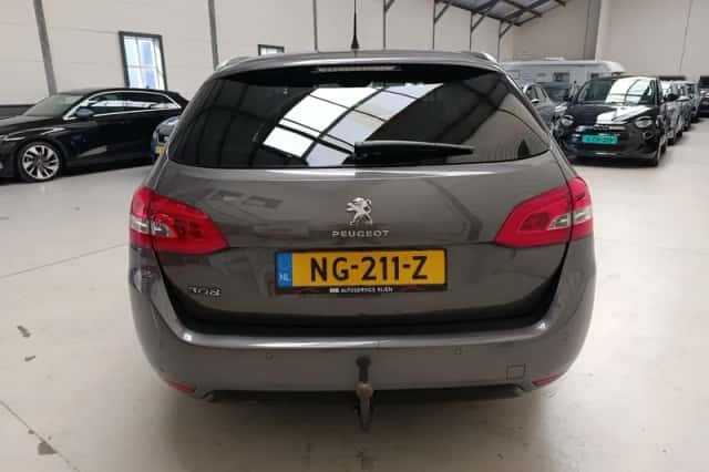 Peugeot 308 (2017) thumbnail 4
