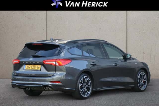 Ford Focus (2019) thumbnail 4