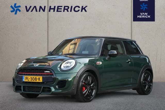 MINI John Cooper Works (2017) thumbnail 1