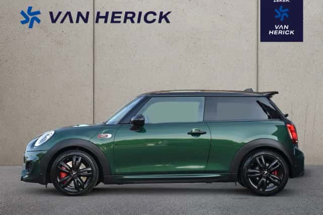 MINI John Cooper Works (2017) thumbnail 2