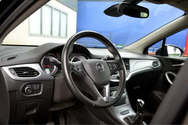 Opel Astra (2018) thumbnail 6