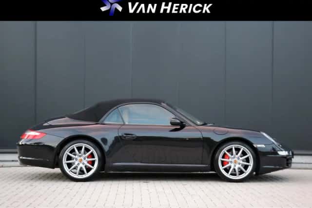 Porsche 911 (2005) thumbnail 3