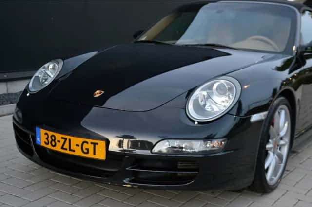 Porsche 911 (2005) thumbnail 6