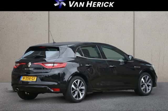 Renault Mégane (2016) thumbnail 4