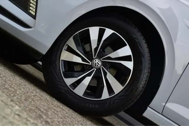 Volkswagen Polo (2018) thumbnail 5