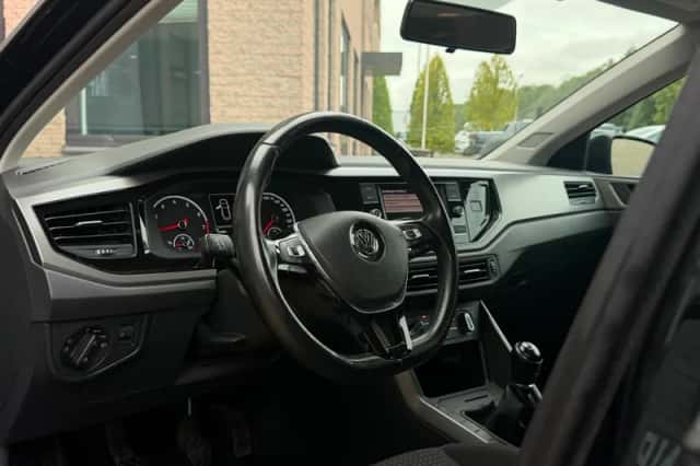 Volkswagen Polo (2018) thumbnail 6