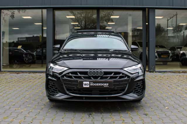 Audi S3 (2024) thumbnail 2