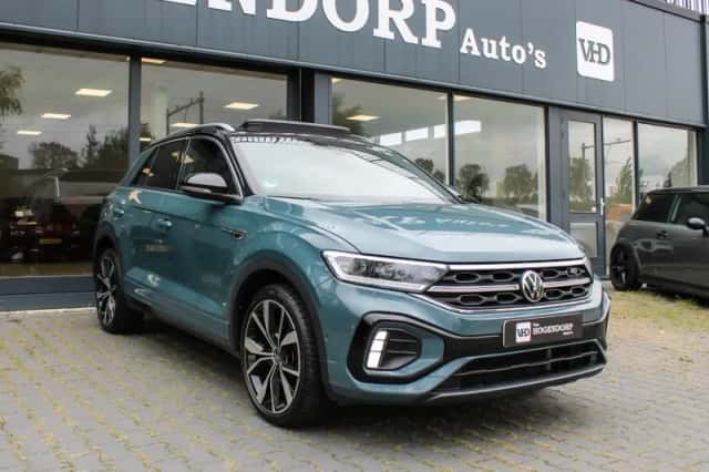 Volkswagen T-Roc (2022) thumbnail 3