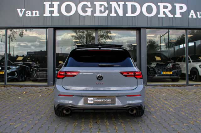 Volkswagen Golf (2023) thumbnail 6